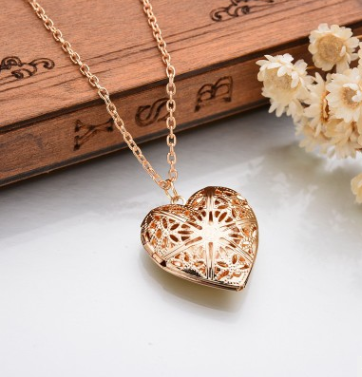 The Coeur Necklace