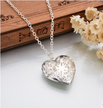 The Coeur Necklace