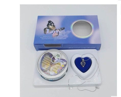 The Pearl Gift Set