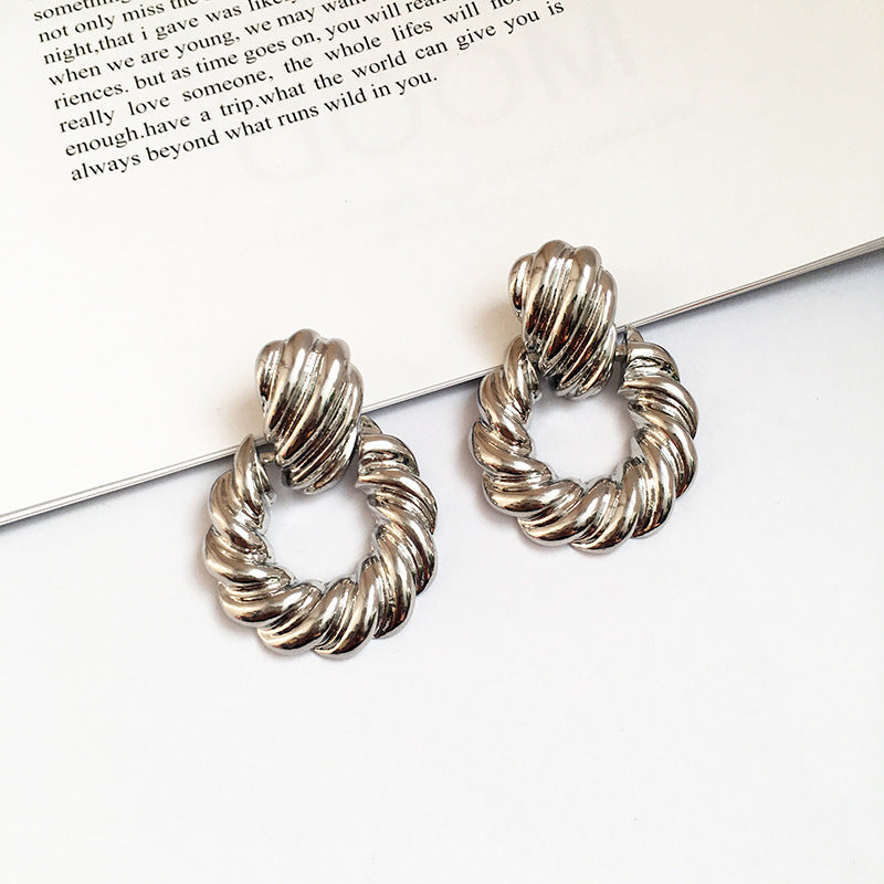 The Maison Hoops