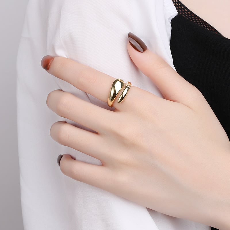 The Dewdrop Ring