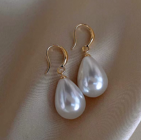 Luna Pearl Drop Earrings